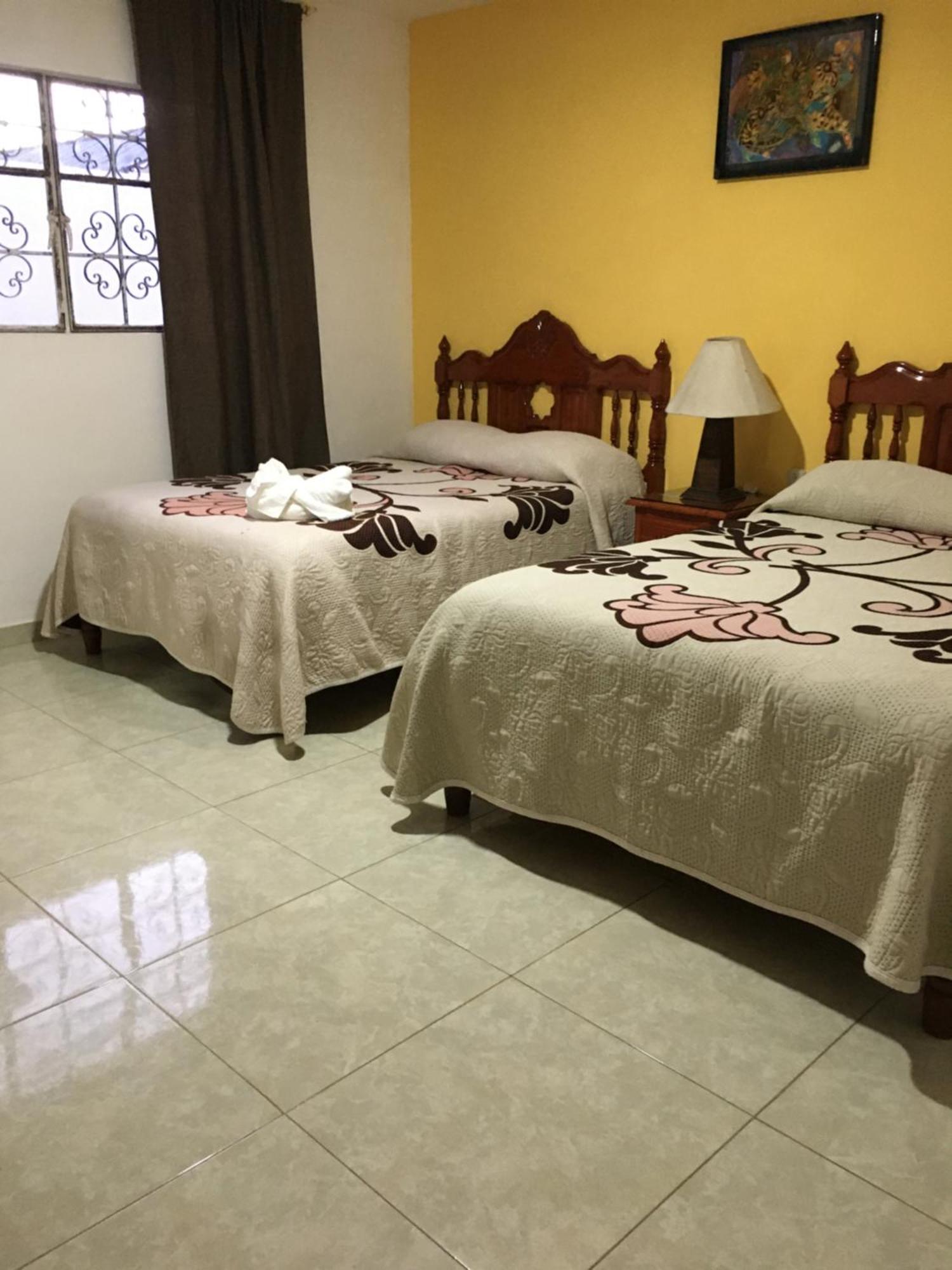 Hotel Posada Camelinas Pátzcuaro Eksteriør billede