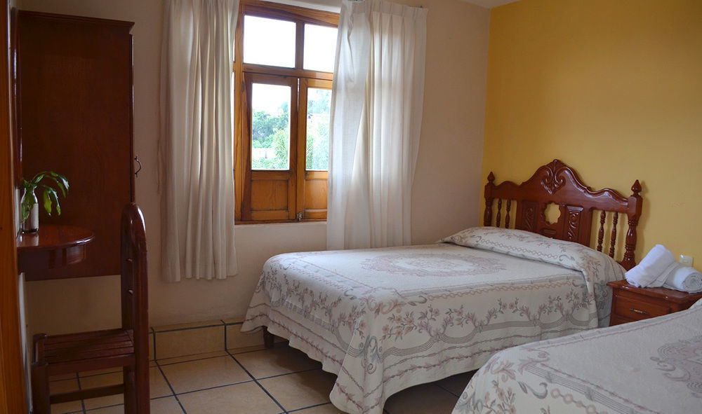 Hotel Posada Camelinas Pátzcuaro Eksteriør billede