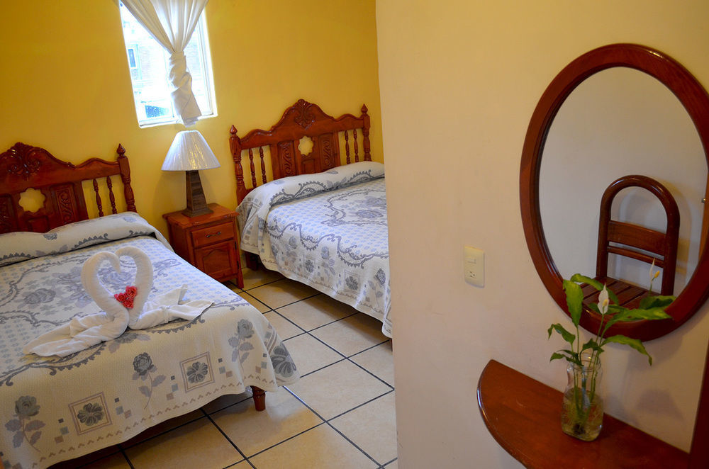 Hotel Posada Camelinas Pátzcuaro Eksteriør billede