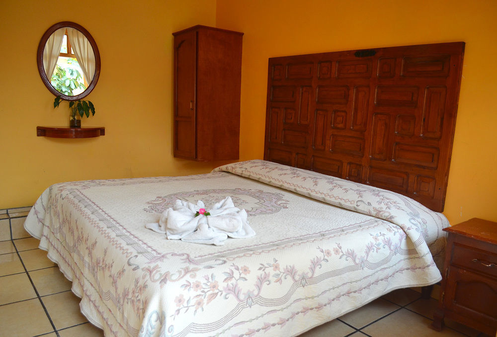 Hotel Posada Camelinas Pátzcuaro Eksteriør billede