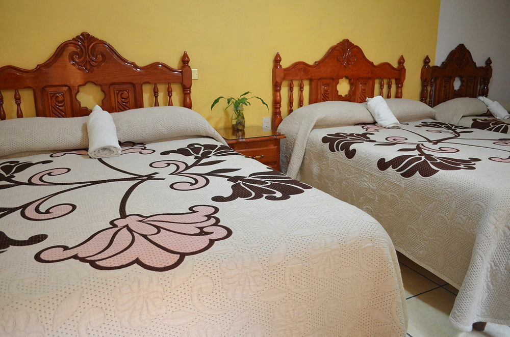 Hotel Posada Camelinas Pátzcuaro Eksteriør billede